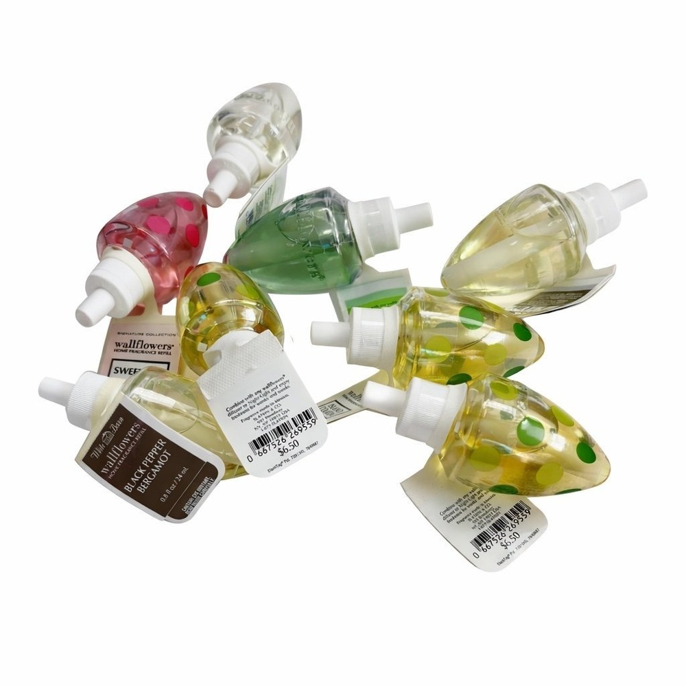 Bath & Body Works Wallflowers Vintage HTF Scents 8-Bulb Bundle Island Colada